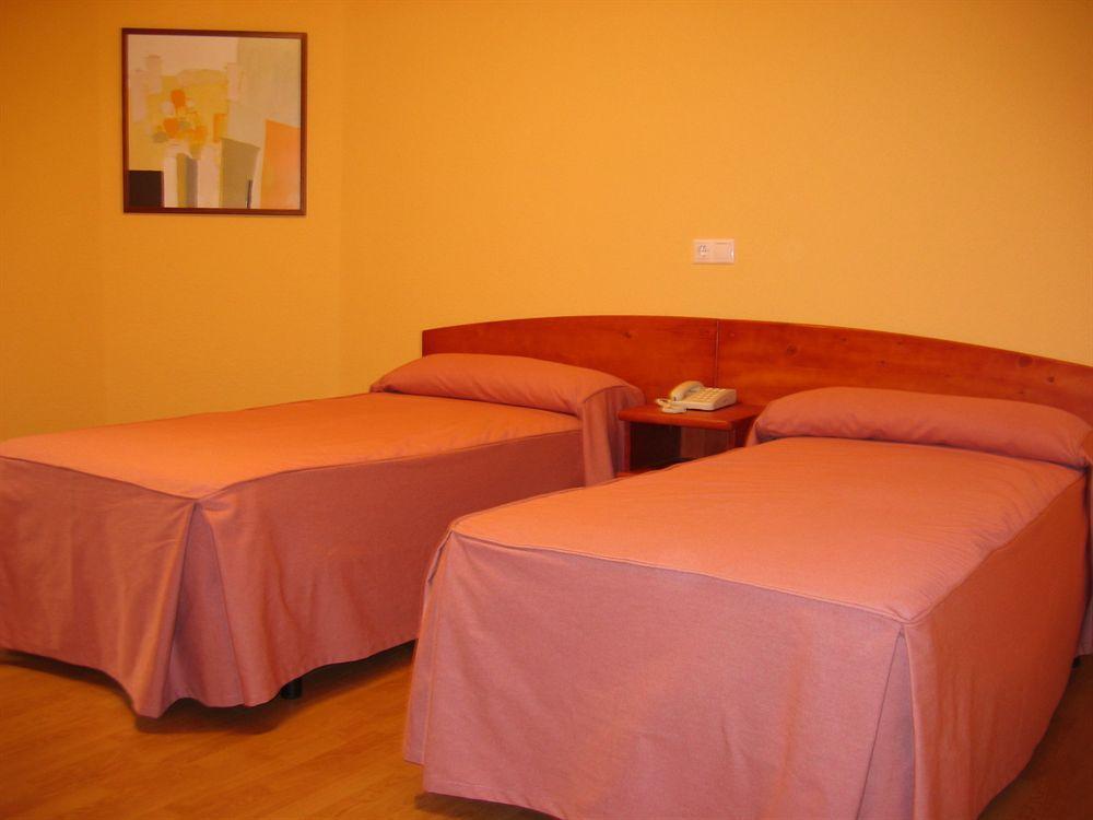Hostal Restaurante Puerta Del Alcazar Ávila Kültér fotó